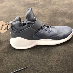 kwazi basketball shoes